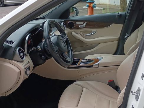 Used 2018 Mercedes-Benz C 300 Sedan image 16
