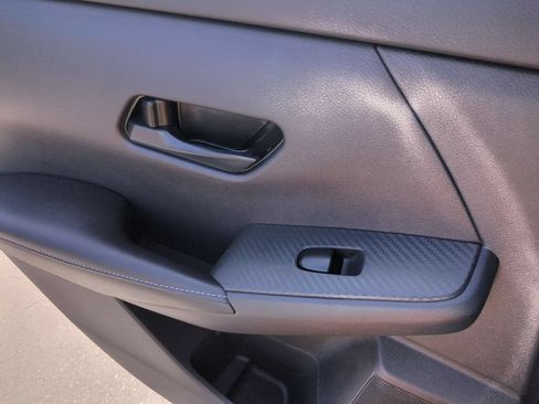 Used 2025 Nissan Sentra SV FWD image 24