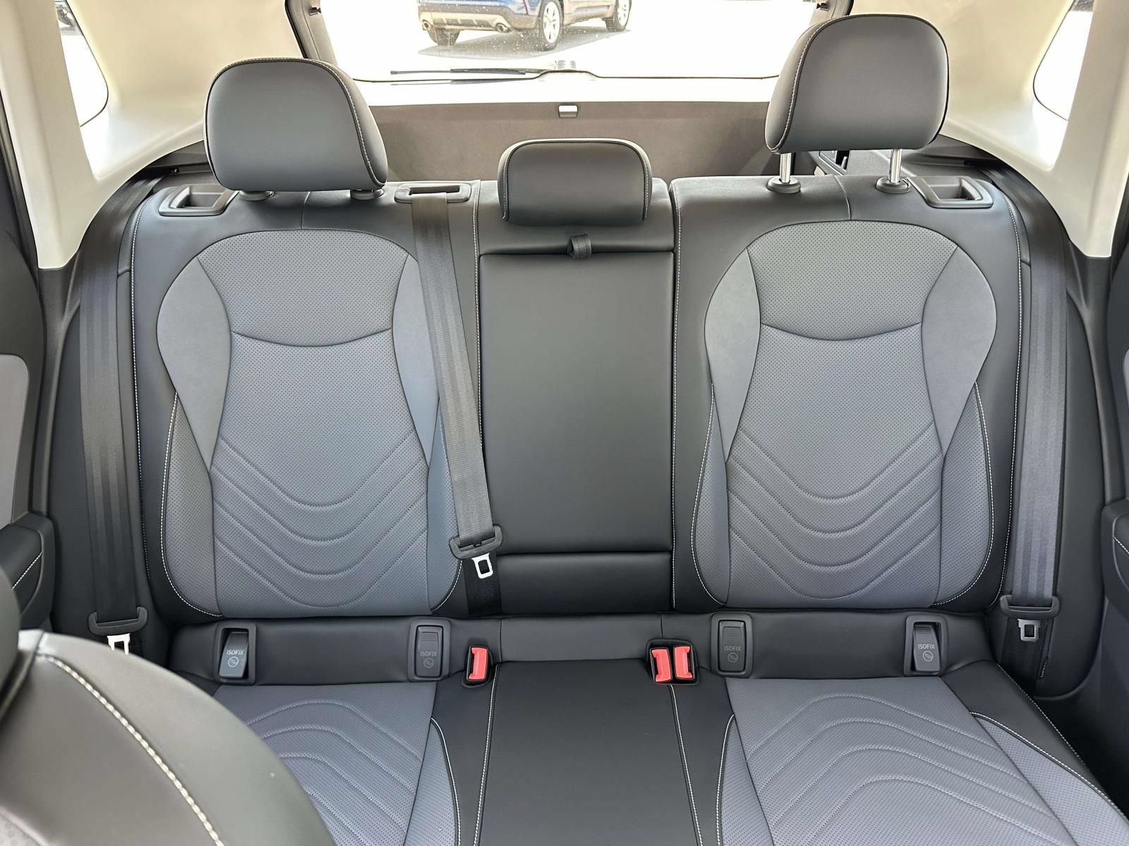 New 2026 Volkswagen Tiguan SE AWD/4WD image 14