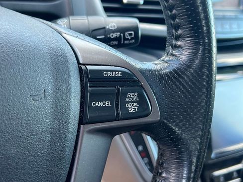 Used 2015 Honda Odyssey EX-L image 22