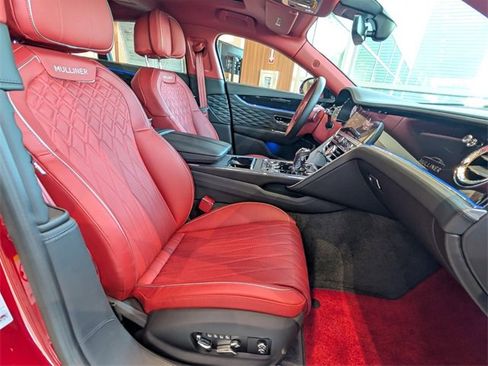Used 2023 Bentley Flying Spur Azure image 20