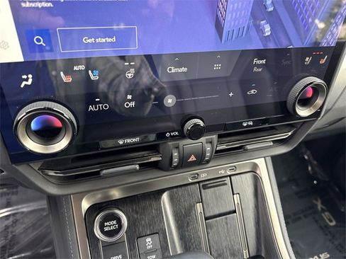 Used 2024 Lexus GX 550 image 19