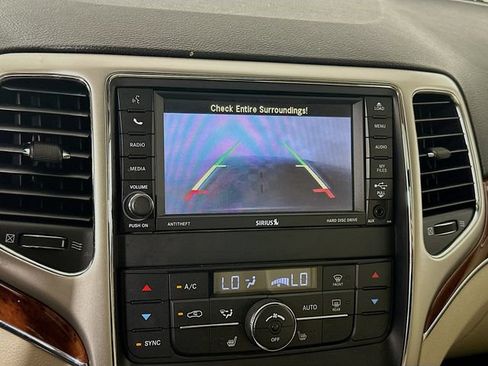 Used 2013 Jeep Grand Cherokee Limited RWD image 13