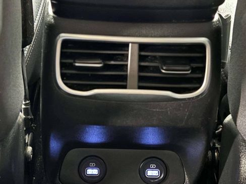 Used 2021 Hyundai Santa Fe SE FWD image 21
