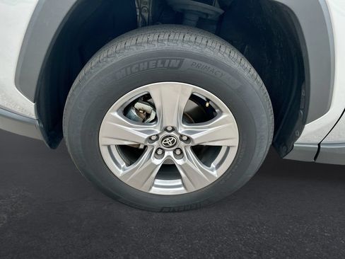 Used 2023 Toyota RAV4 XLE w/ Convenience Package FWD image 10