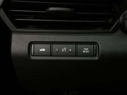 Used 2023 Nissan Altima 2.5 SV image 22