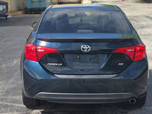 Used 2017 Toyota Corolla SE w/ Carpet Mat Package (TMS) image 6