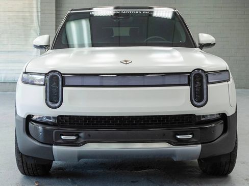 Used 2023 Rivian R1S Adventure AWD/4WD image 7