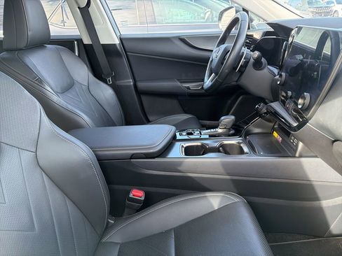 Used 2022 Lexus NX 350h 350h Luxury w/ Vision Package image 4