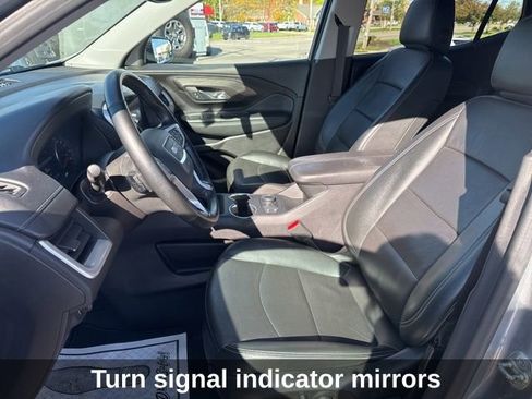 Used 2024 GMC Terrain SLT image 15
