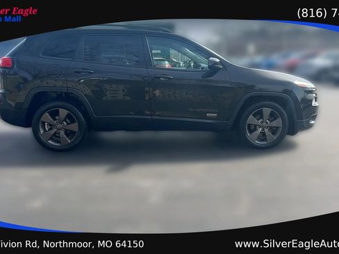 Used 2016 Jeep Cherokee 75th Anniversary FWD image 6