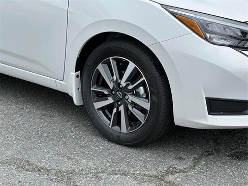 New 2025 Nissan Versa SV w/ Trunk Package image 7