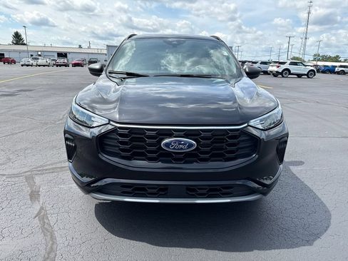 Used 2023 Ford Escape ST-Line w/ Tech Pack #1 AWD/4WD image 3