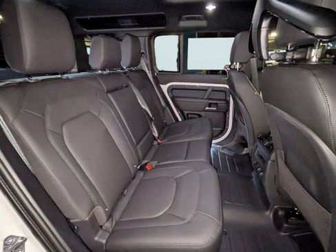 New 2026 Land Rover Defender 110 X-Dynamic SE AWD/4WD image 29