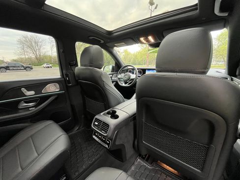 Used 2023 Mercedes-Benz GLS 450 4MATIC w/ AMG Line Exterior image 25