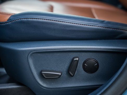 Used 2022 Ford Maverick Lariat w/ Lariat Luxury Package image 39