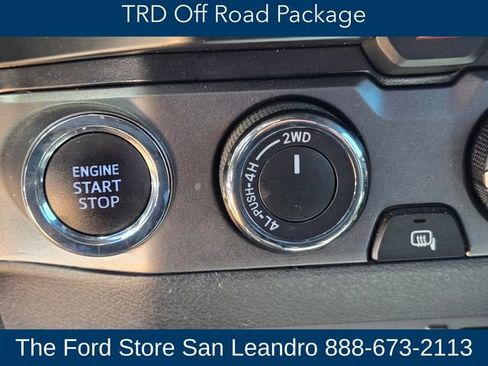 Used 2021 Toyota Tacoma TRD Off-Road w/ Technology Package AWD/4WD image 20