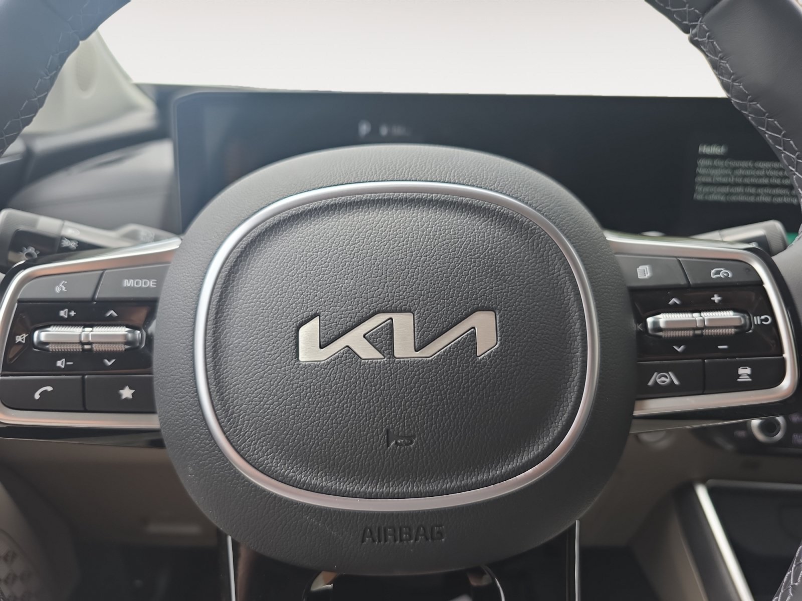 Certified 2026 Kia Carnival FWD image 11