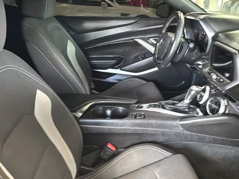 Used 2017 Chevrolet Camaro SS RWD image 10