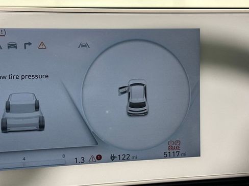 Used 2024 Hyundai Ioniq 5 SEL image 18