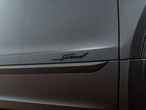 Certified 2026 Bentley Bentayga Speed AWD/4WD image 17