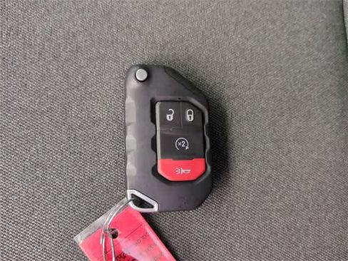 New 2025 Jeep Gladiator Sport image 36