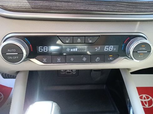 Used 2022 Nissan Altima 2.5 Platinum image 24