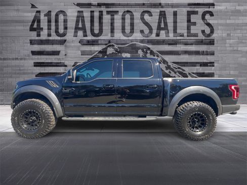 Used 2017 Ford F150 Raptor w/ Equipment Group 802A Luxury AWD/4WD image 7