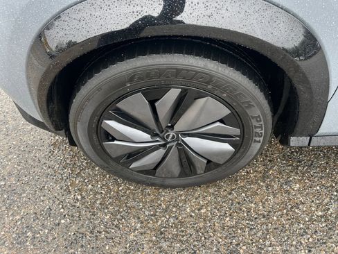 Certified 2023 Nissan Ariya AWD image 10