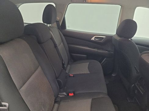 Used 2018 Nissan Pathfinder S FWD image 19