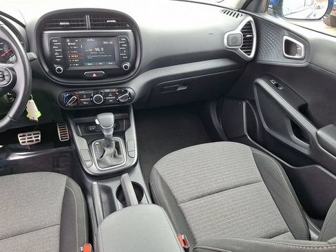 Used 2021 Kia Soul GT-Line FWD image 16