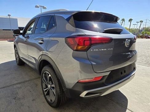 Used 2021 Buick Encore GX Select image 3