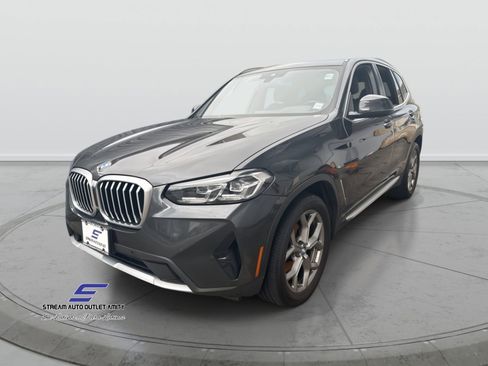 Used 2024 BMW X3 xDrive30i image 3