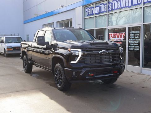 New 2026 Chevrolet Silverado 2500 LT w/ Trail Boss Package image 2