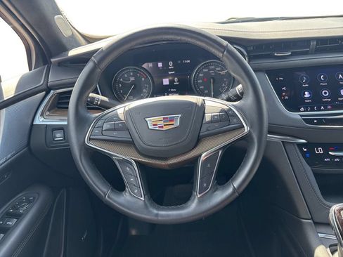 Certified 2023 Cadillac XT5 Premium Luxury w/ Platinum Package AWD/4WD image 13