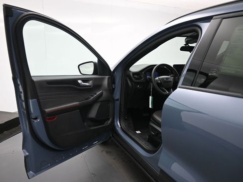 New 2025 Ford Escape ST-Line w/ Equipment Group 301A image 8