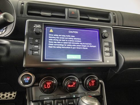 Used 2023 Toyota GR86 10th Anniversary SE RWD image 23