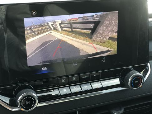 Used 2024 Chevrolet Colorado W/T w/ Advanced Trailering Package image 20