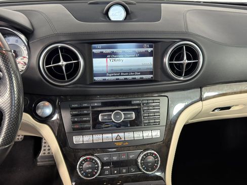 Used 2016 Mercedes-Benz SL 400 image 22