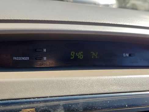 Used 2003 Toyota Camry LE FWD image 24