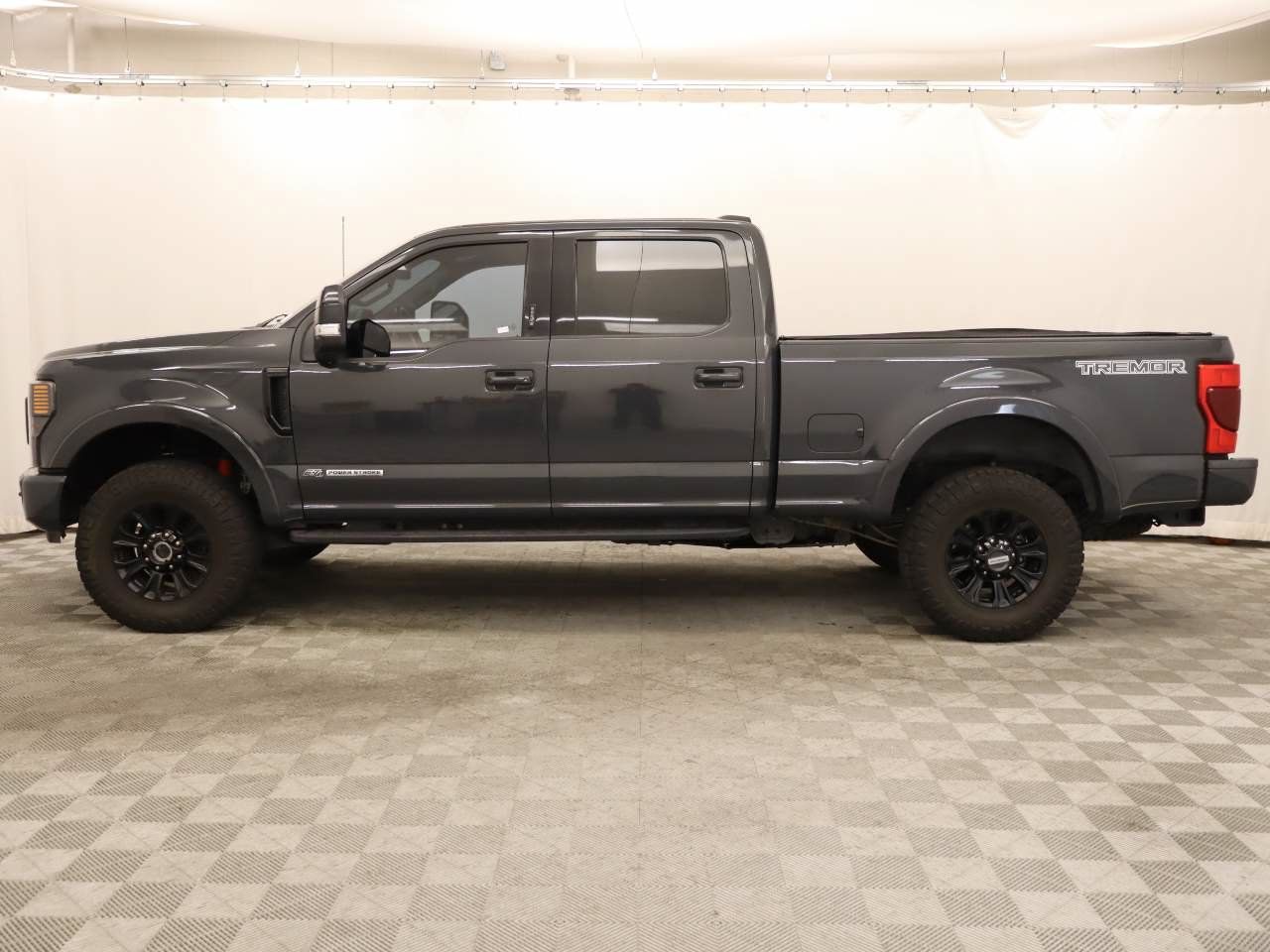 Used 2021 Ford F350 Lariat AWD/4WD image 2