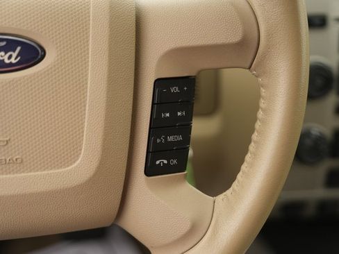 Used 2011 Ford Escape XLT w/ 203A Rapid Spec Order Code image 24