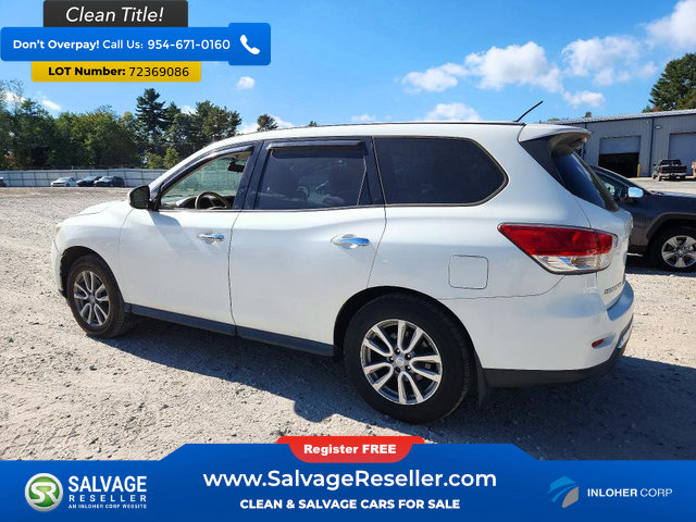 Used 2014 Nissan Pathfinder S AWD/4WD image 3