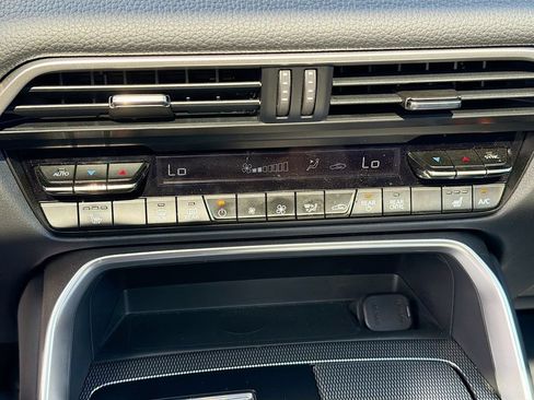 Used 2025 MAZDA CX-70 Plug-In Hybrid w/ Premium Pkg AWD/4WD image 18