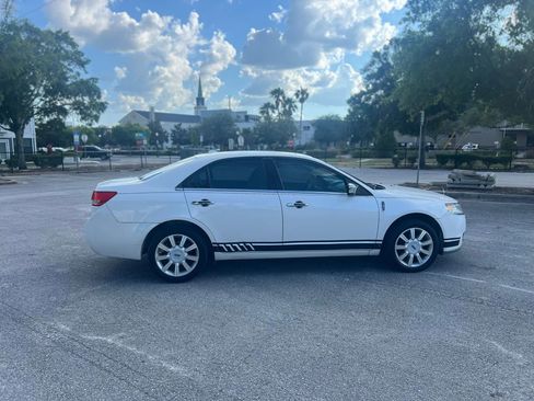 Used 2010 Lincoln MKZ FWD image 7