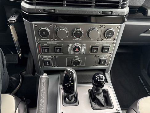 Used 2025 INEOS Grenadier Fieldmaster Edition image 18