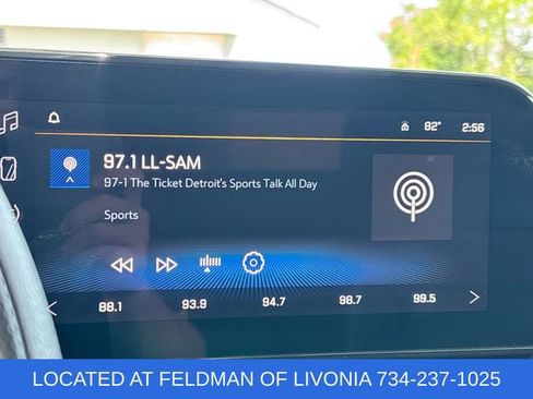Used 2024 Chevrolet Trax LT FWD image 13