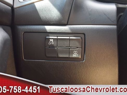 Used 2018 MAZDA MAZDA3 Touring FWD image 39