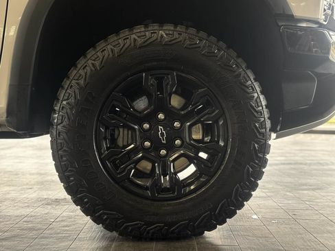 Used 2026 Chevrolet Silverado 1500 ZR2 w/ Dark Appearance Package AWD/4WD image 29