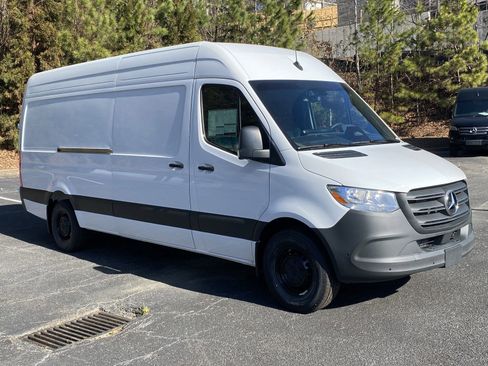 New 2025 Mercedes-Benz Sprinter 2500 image 4